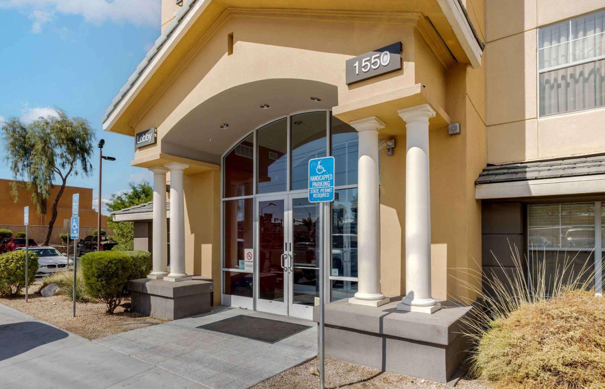 Mainstay Suites Las Vegas Flamingo Экстерьер фото